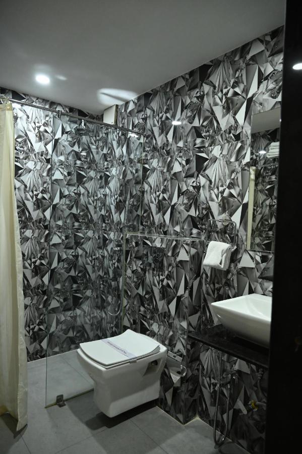 Hotel Trax International ג'משדפור מראה חיצוני תמונה