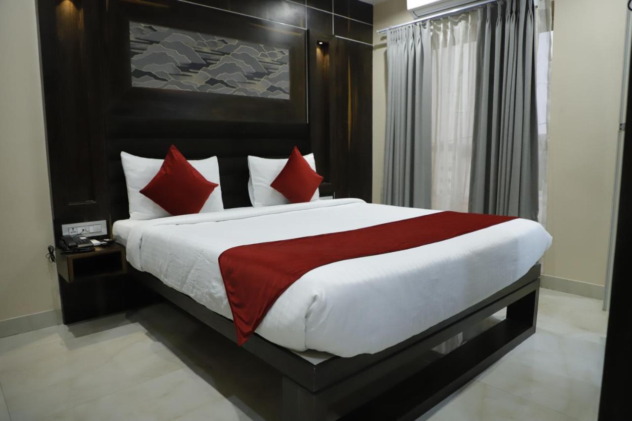 Hotel Trax International ג'משדפור מראה חיצוני תמונה